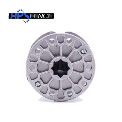 Electric fence daisy wheel strainer